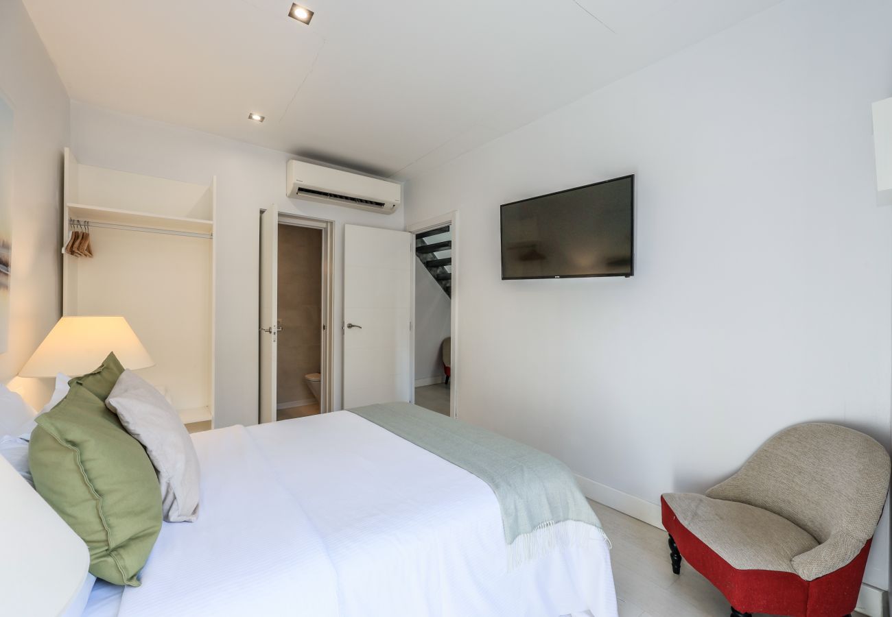 Apartahotel en Madrid - Ático dúplex con solárium en Plaza Mayor y Sol