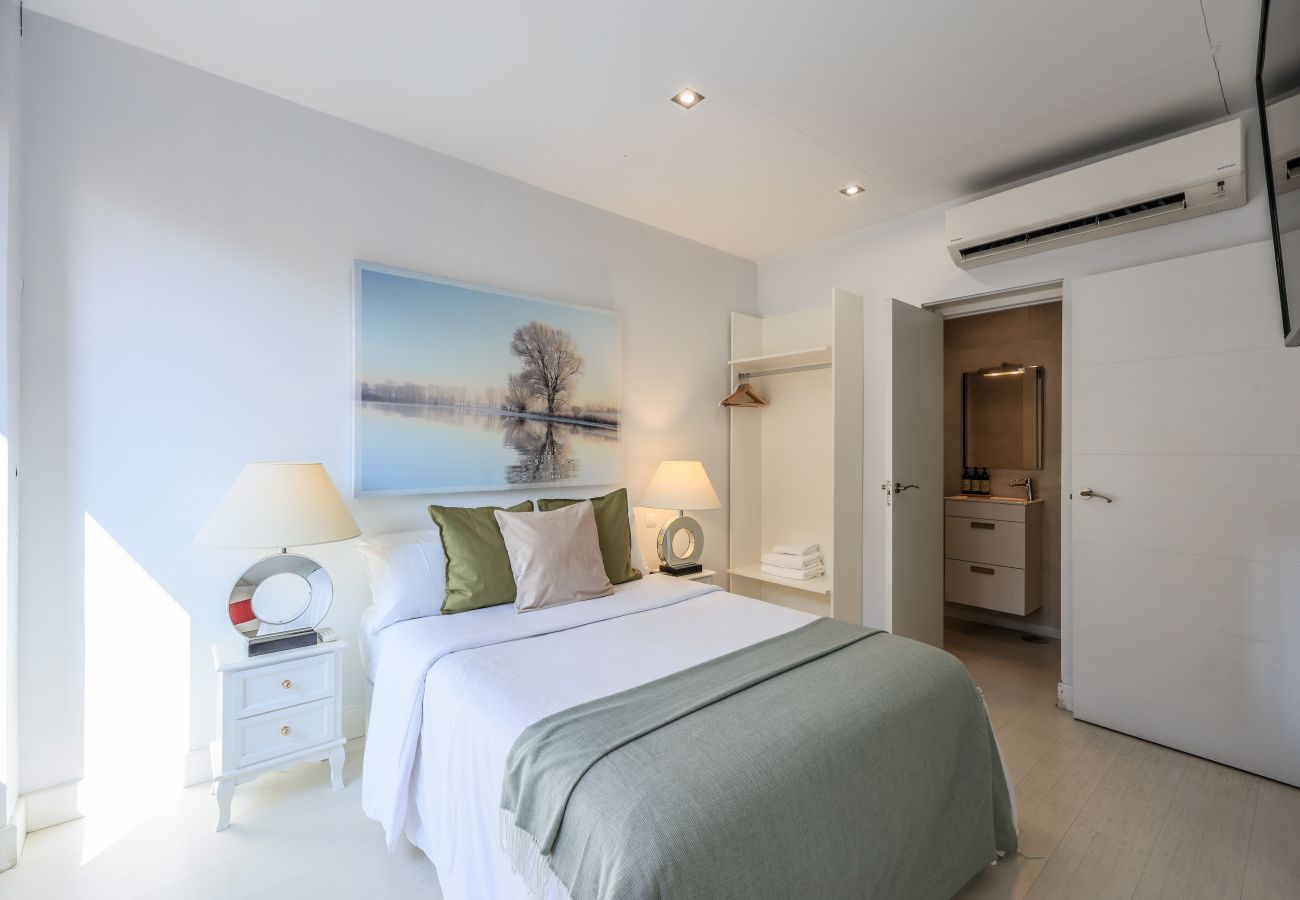 Apartahotel en Madrid - Ático dúplex con solárium en Plaza Mayor y Sol