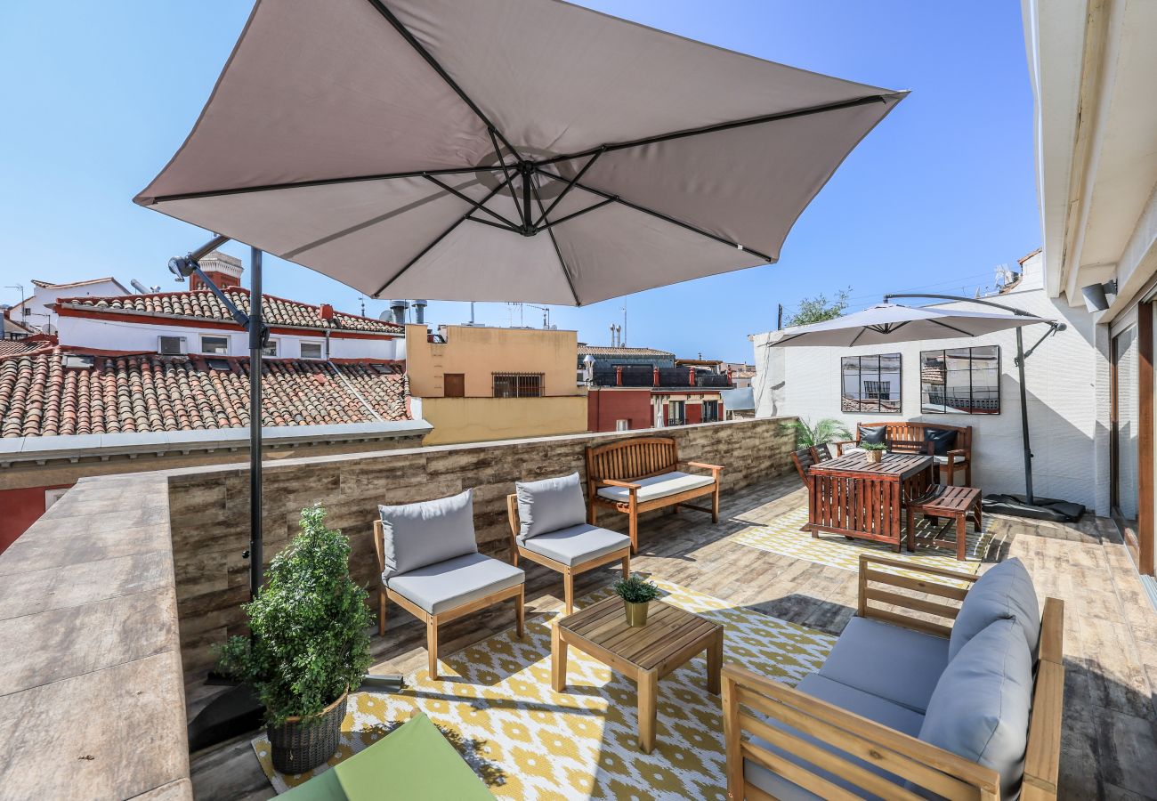 Apartahotel en Madrid - Ático dúplex con solárium en Plaza Mayor y Sol