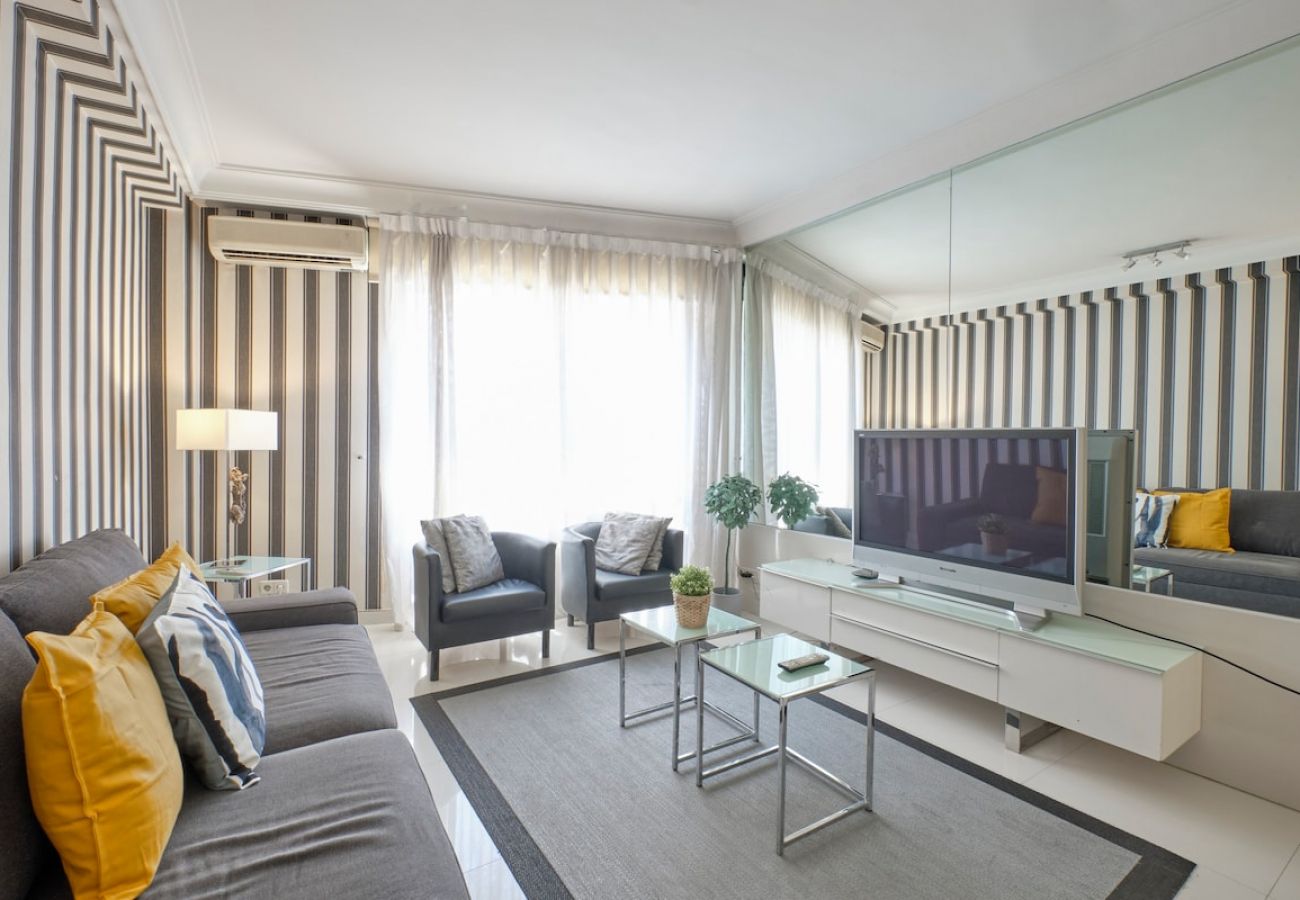 Apartamento en Madrid - Apartamento en Zona de Atocha y Barrio de las Letras  M1C 