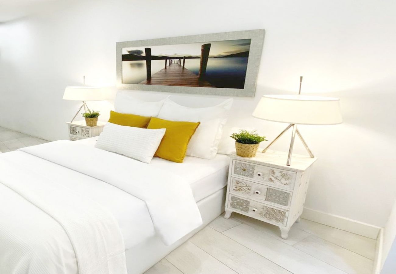 Apartahotel en Madrid - Apartamento de diseño en Plaza Mayor P1D 