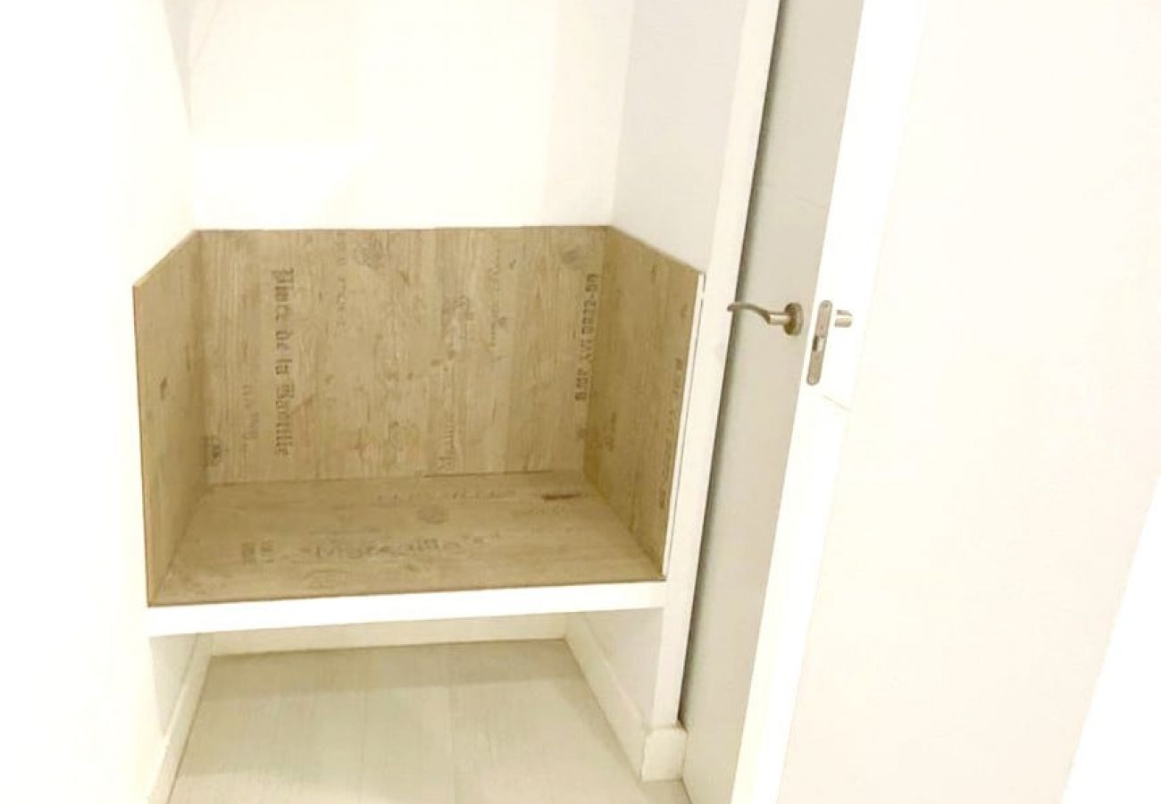 Apartahotel en Madrid - Apartamento de diseño en Plaza Mayor P1D 