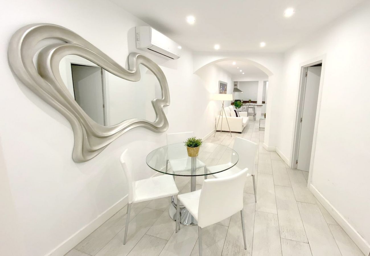 Apartahotel en Madrid - Apartamento de diseño en Plaza Mayor P1D 
