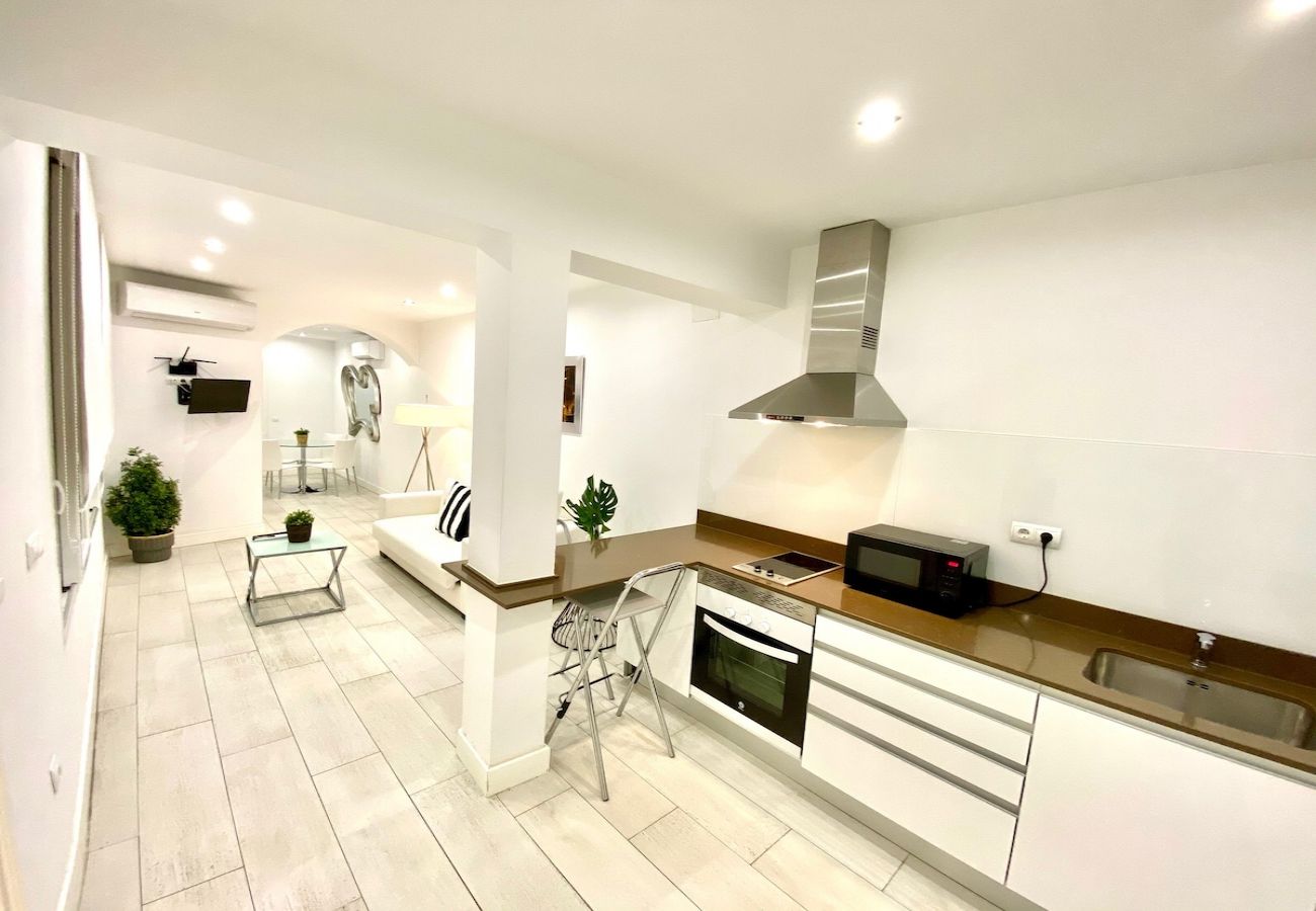 Apartahotel en Madrid - Apartamento de diseño en Plaza Mayor P1D 