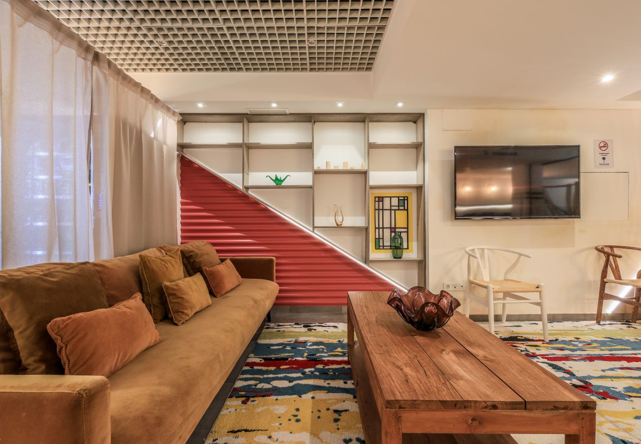 Alquiler por habitaciones en Madrid - Espectacular habitación doble con gimnasio B121 