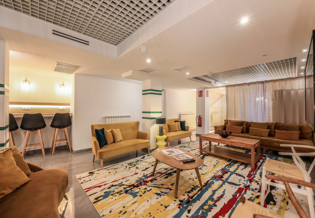 Alquiler por habitaciones en Madrid - Espectacular habitación doble con gimnasio B108 