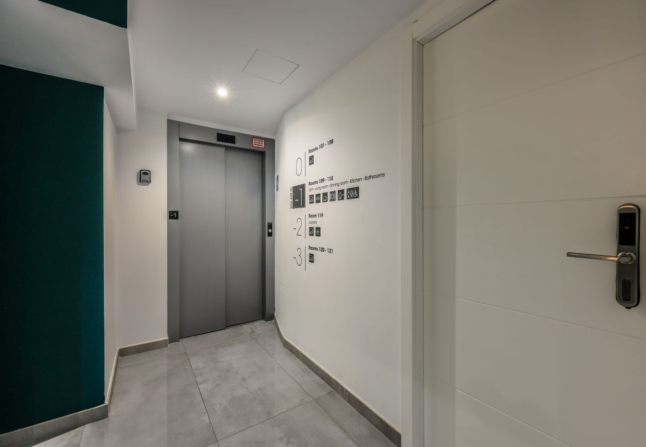 Alquiler por habitaciones en Madrid - Espectacular habitación doble con gimnasio B108 