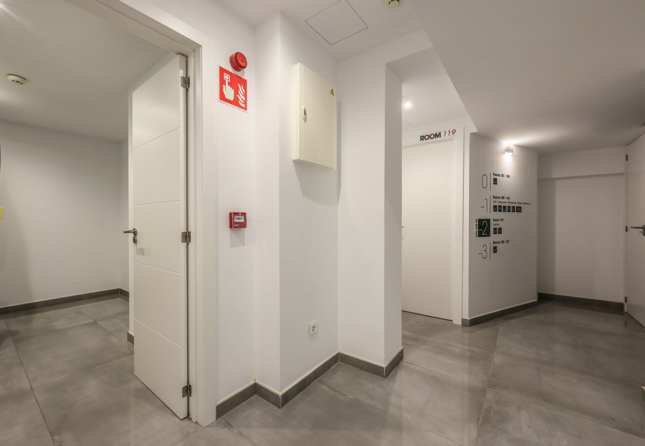 Alquiler por habitaciones en Madrid - Espectacular habitación doble con gimnasio B108 