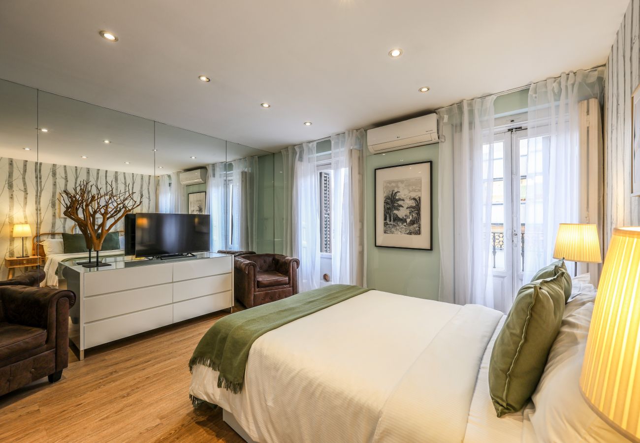 Apartahotel en Madrid - Loft Gran Via - 5º Sin Ascensor- SB1