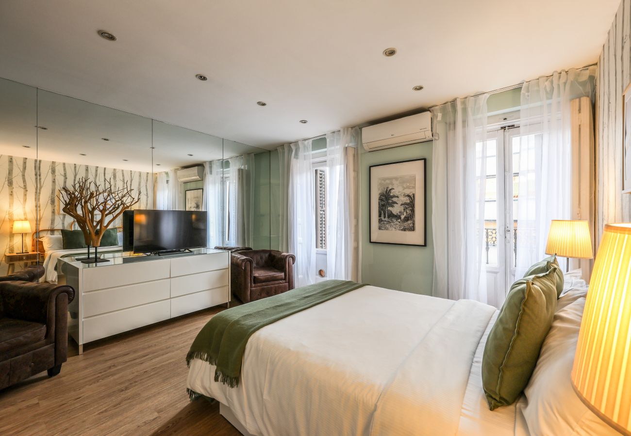 Apartahotel en Madrid - Loft Gran Via - 5º Sin Ascensor- SB1