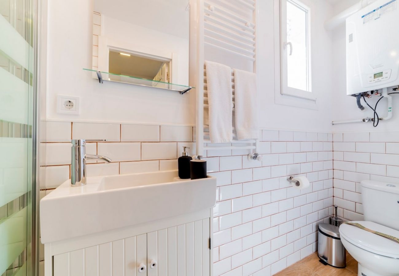 Apartahotel en Madrid - Increíble Apartamento Cuádruple en Atocha, D4A 