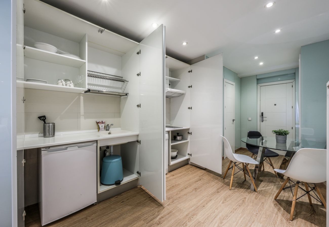 Apartahotel en Madrid - Loft junto a Gran Via -5º Sin Ascensor-SB2