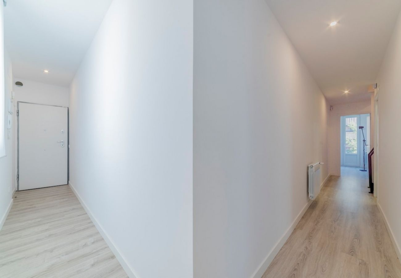 Apartahotel en Madrid - Increíble Apartamento Cuádruple en Atocha D4C 