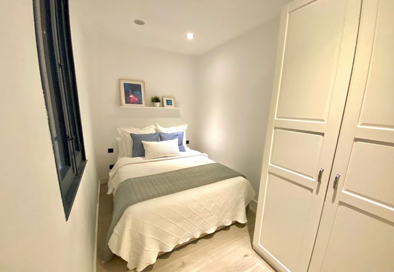 Apartahotel en Madrid - Increíble Apartamento en Atocha D1C 