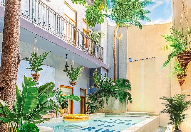 Alquiler por habitaciones en Ciudad de Panamá - Piscina y Habitación Privada Doble Colonial A5 