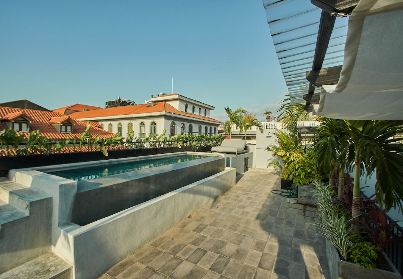 Apartamento en Ciudad de Panamá - Piscina de diseño y rooftop 180º N3