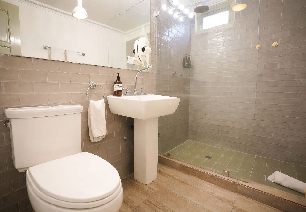 Apartahotel en Ciudad de Panamá - Espectacular Apartamento con Azotea y Jacuzzi M9 