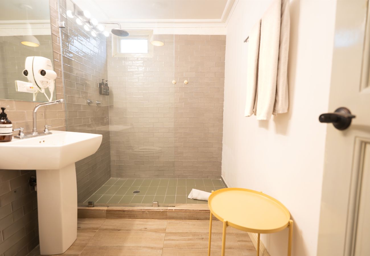 Apartahotel en Ciudad de Panamá - Espectacular Apartamento con Azotea y Jacuzzi M9 