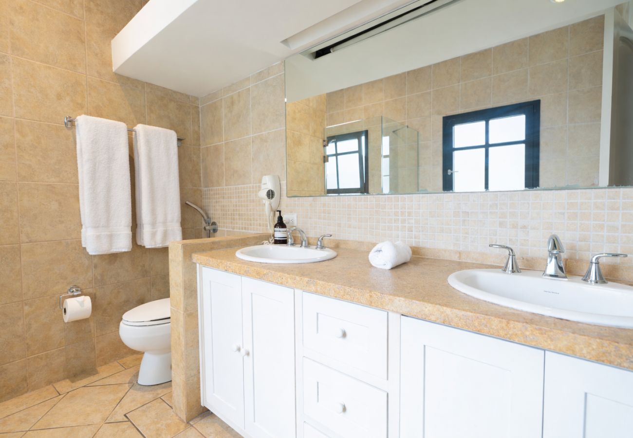 Apartamento en Ciudad de Panamá - PENTHOUSE con rooftop y piscina 5 habitaciones DI5 