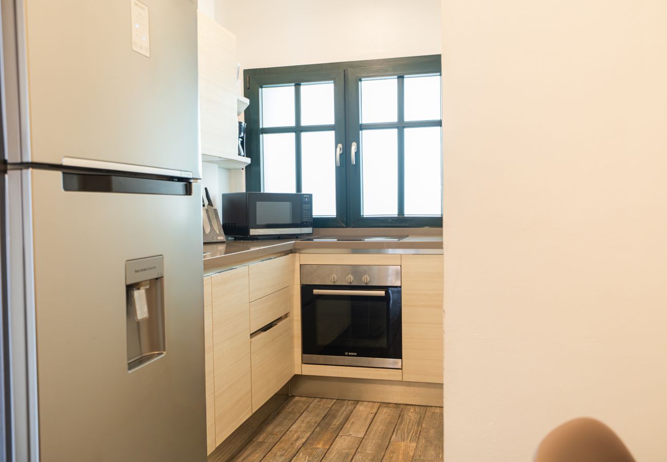 Apartamento en Ciudad de Panamá - 3BR con Piscina y Vista al Teatro Nacional D4 