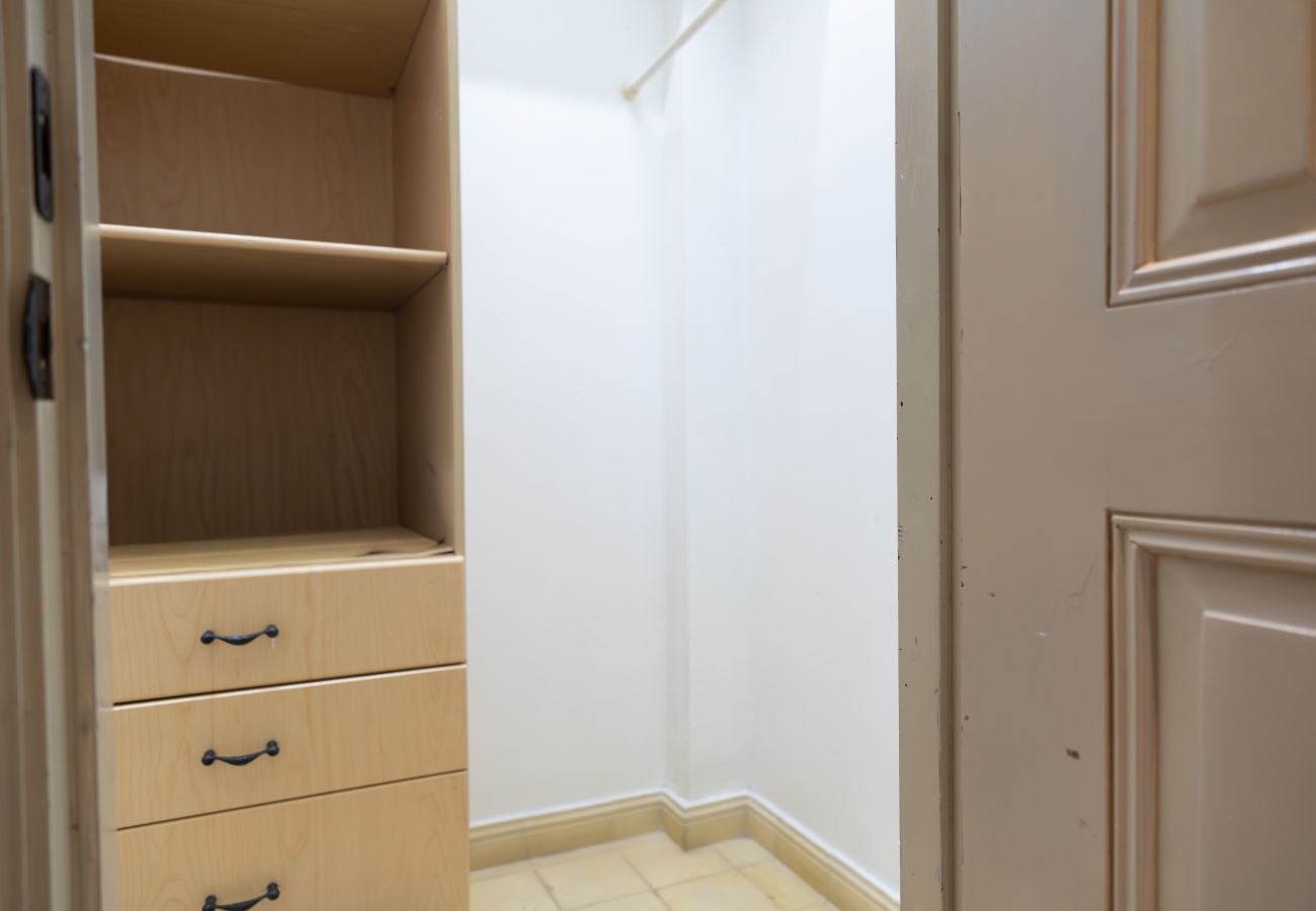 Estudio en Ciudad de Panamá - Céntrico Apto con Balcón | Casco Viejo | M1 