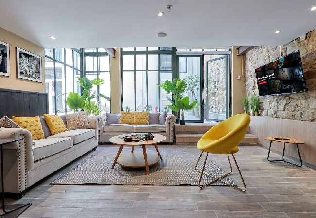 Apartamento en Ciudad de Panamá - PISCINA Dos habitaciones con vistas al Teatro D10 