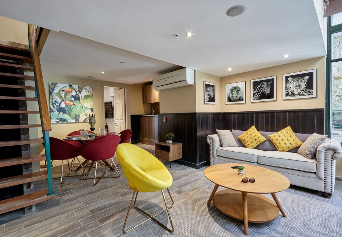 Apartamento en Ciudad de Panamá - PISCINA Dos habitaciones con vistas al Teatro D10 