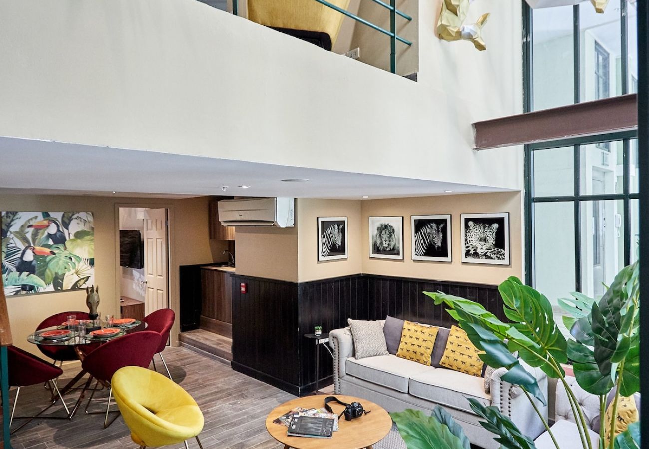 Apartamento en Ciudad de Panamá - PISCINA Dos habitaciones con vistas al Teatro D10 
