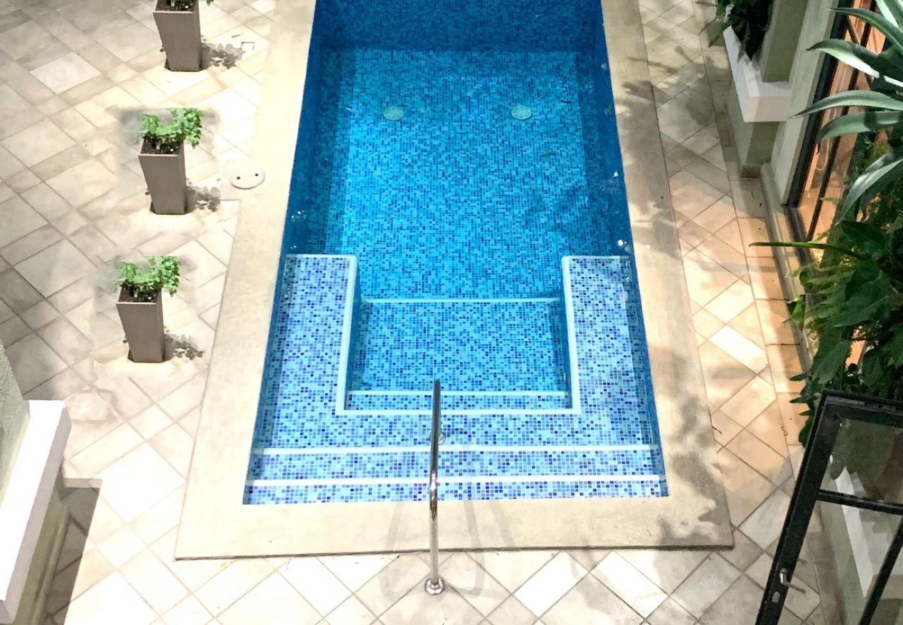 Apartamento en Ciudad de Panamá - PISCINA Dos habitaciones con vistas al Teatro D10 