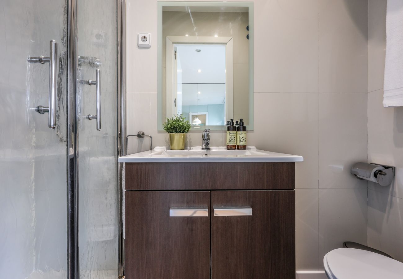 Apartahotel en Madrid - Loft junto a Gran Vía -5º Sin ascensor-SB3