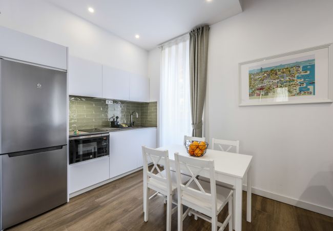 Apartamento en Valencia - Fantástico Apartamento de 2 habitaciones  Apartamento en Valencia - Fantástico Apartamento de 2 habitaciones