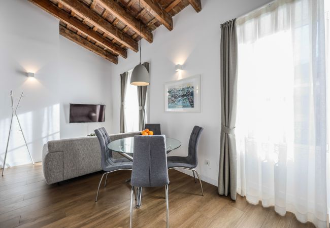 Estudio en Valencia - Precioso ático tipo estudio reformado Estudio en Valencia - Precioso ático tipo estudio reformado