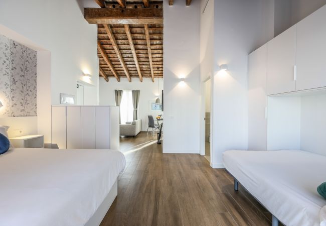 Estudio en Valencia - Precioso ático tipo estudio reformado Estudio en Valencia - Precioso ático tipo estudio reformado