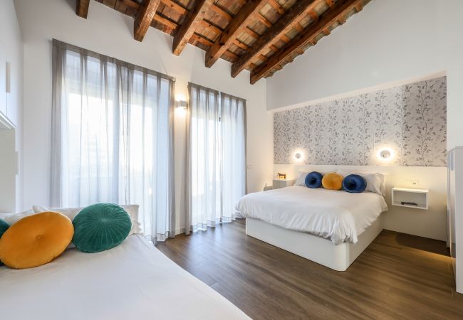 Estudio en Valencia - Precioso ático tipo estudio reformado Estudio en Valencia - Precioso ático tipo estudio reformado