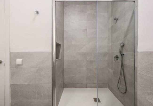 Estudio en Valencia - Precioso ático tipo estudio reformado Estudio en Valencia - Precioso ático tipo estudio reformado