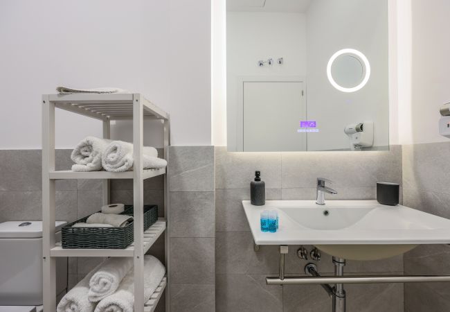 Estudio en Valencia - Precioso ático tipo estudio reformado Estudio en Valencia - Precioso ático tipo estudio reformado