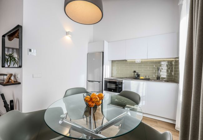 Estudio en Valencia - Espectacular Ático tipo estudio reformado  Estudio en Valencia - Espectacular Ático tipo estudio reformado