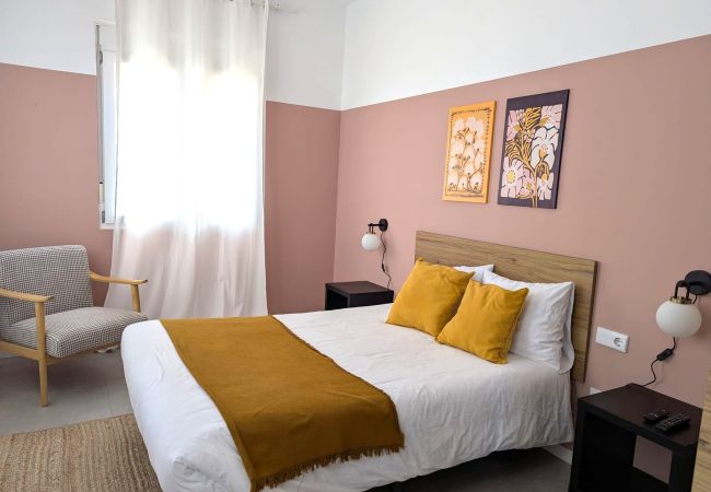 Apartahotel en Valencia - Acogedor Apto a 5 min de la playa 3A