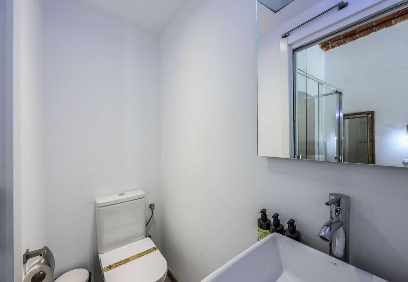 Apartahotel en Madrid - Acogedor y moderno estudio en Callao