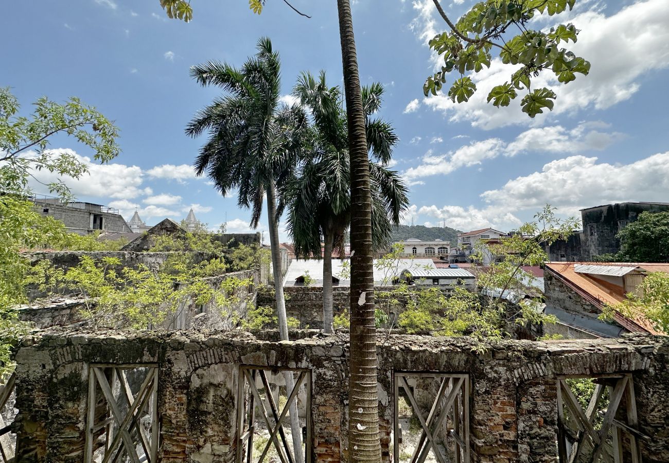 Apartamento en Ciudad de Panamá - Nuevo ático con vistas 360º a ruinas y skyline