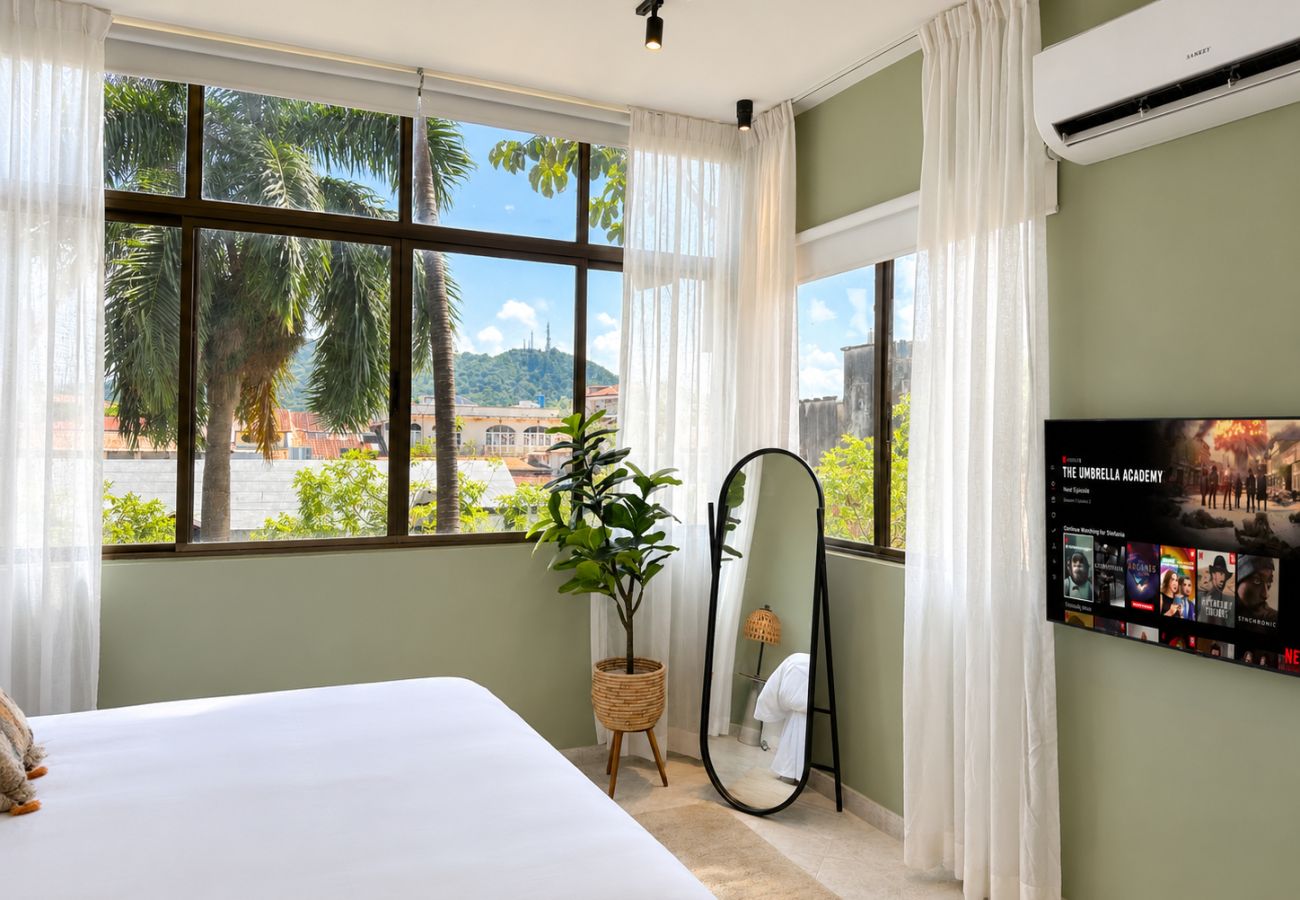Apartamento en Ciudad de Panamá - Ph Hotel Colombia Nº305