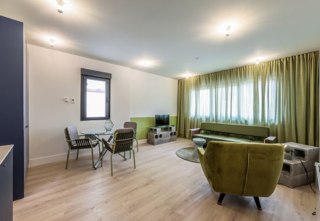 Apartahotel en Madrid - Moderno apartamento cerca del Palacio Real 07