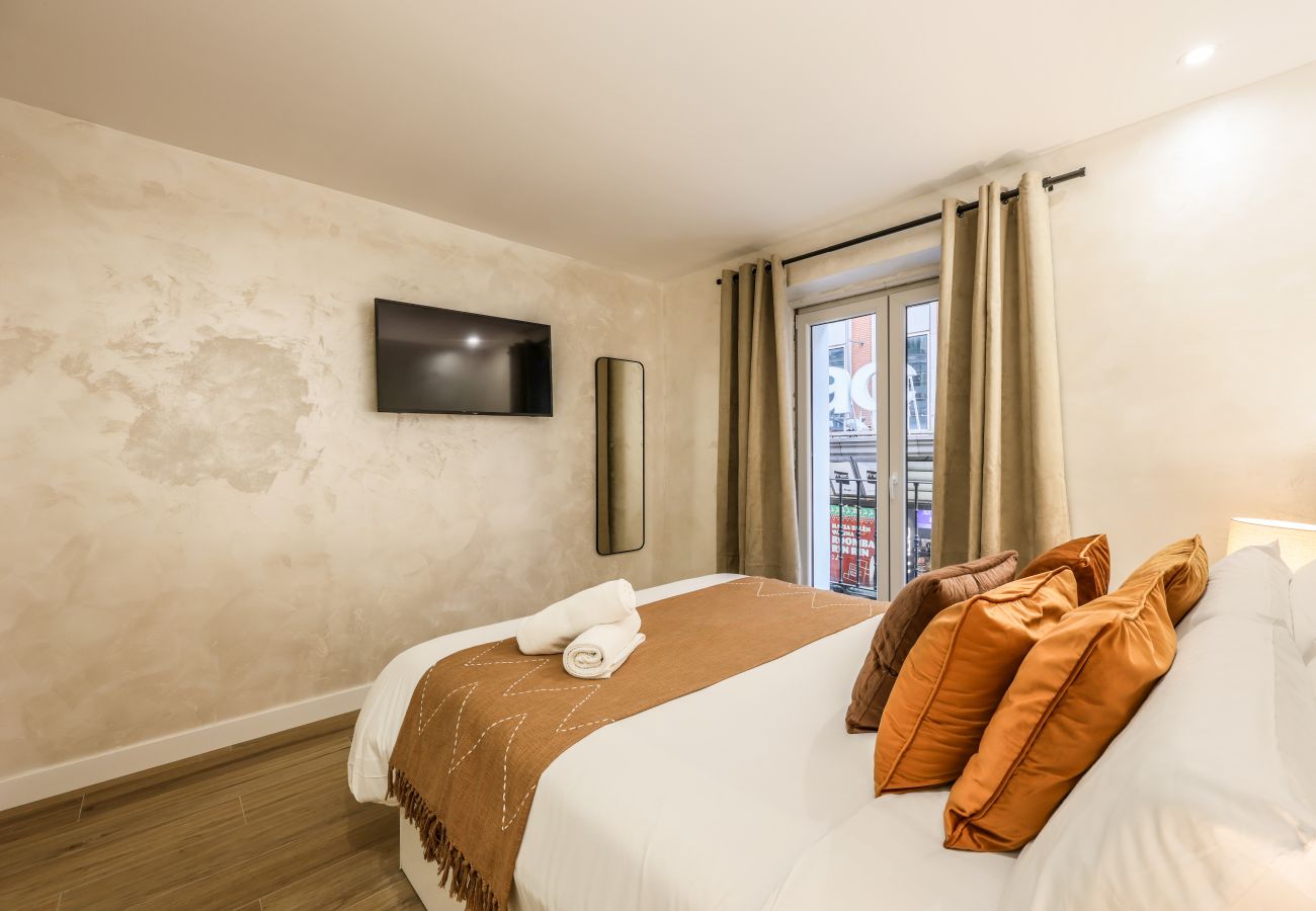 Estudio en Madrid - NUEVO estudio a un paso de SOL (P1B)