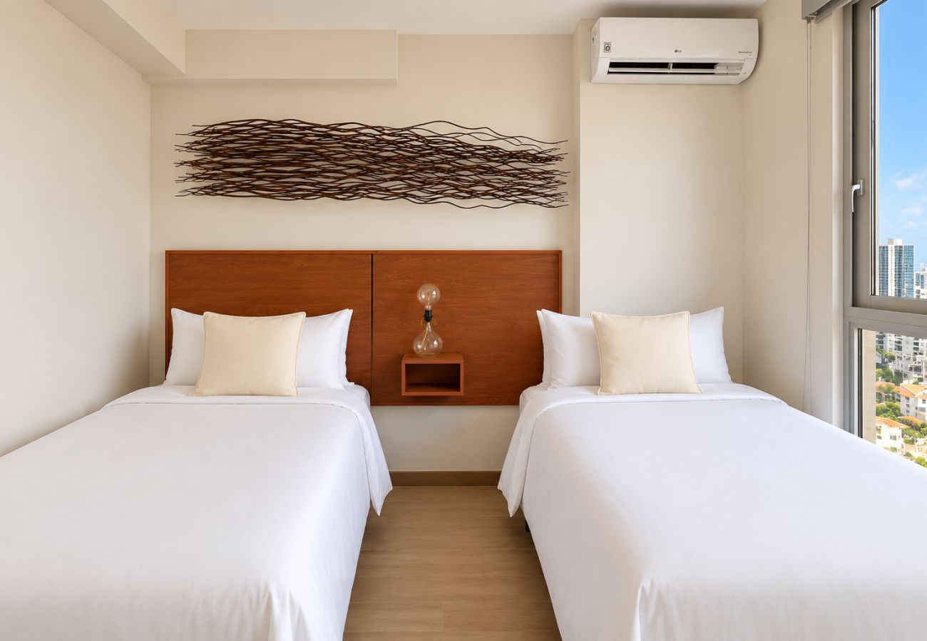 Apartamento en Ciudad de Panamá - Apto. de tres recamaras con vista al mar, piscina, gimnasio C20C 