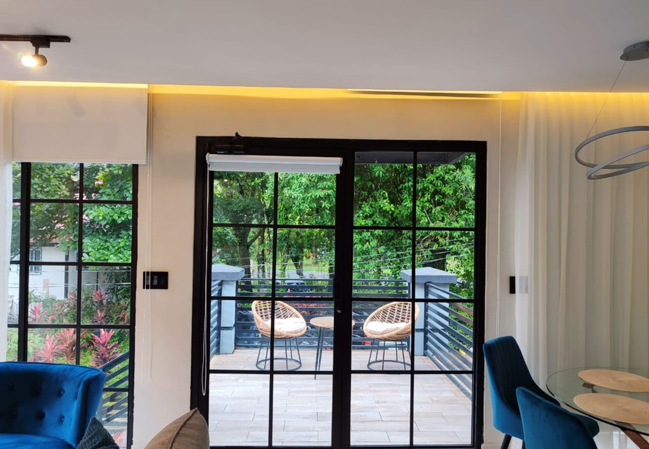 Apartamento en Valle de Anton - Increible 2BR en entorno natural BV4