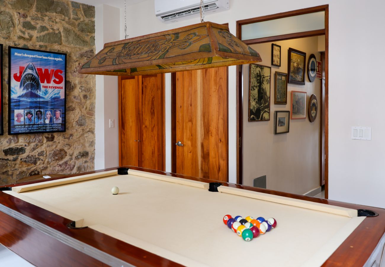 Casa en Ciudad de Panamá - Casa completa, Billar, jacuzzi, rooftop privado 