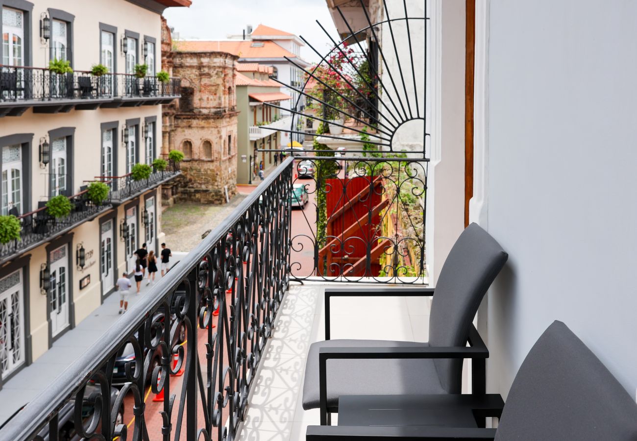Casa en Ciudad de Panamá - Casa completa, Billar, jacuzzi, rooftop privado 