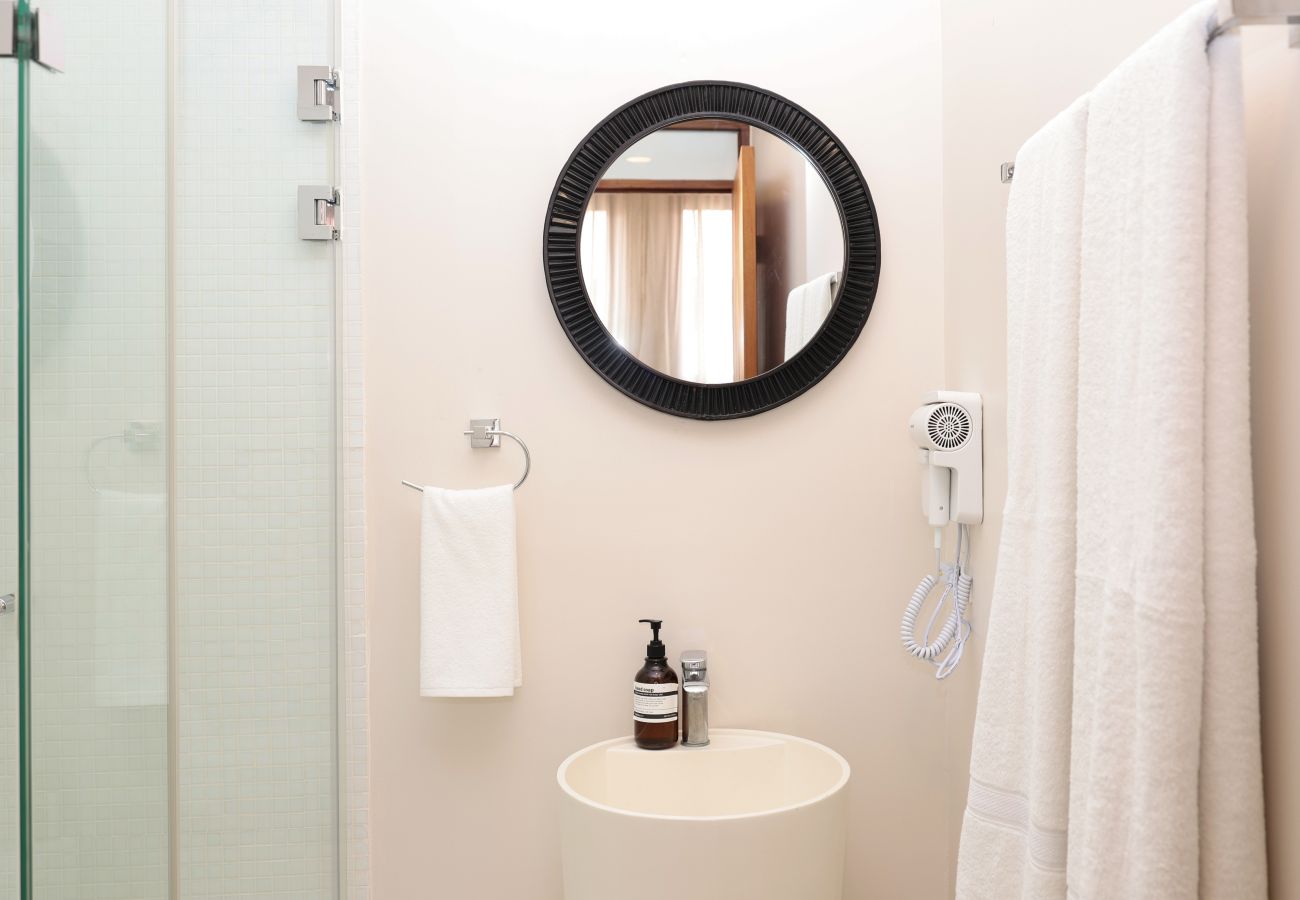 Casa en Ciudad de Panamá - Casa completa, Billar, jacuzzi, rooftop privado 