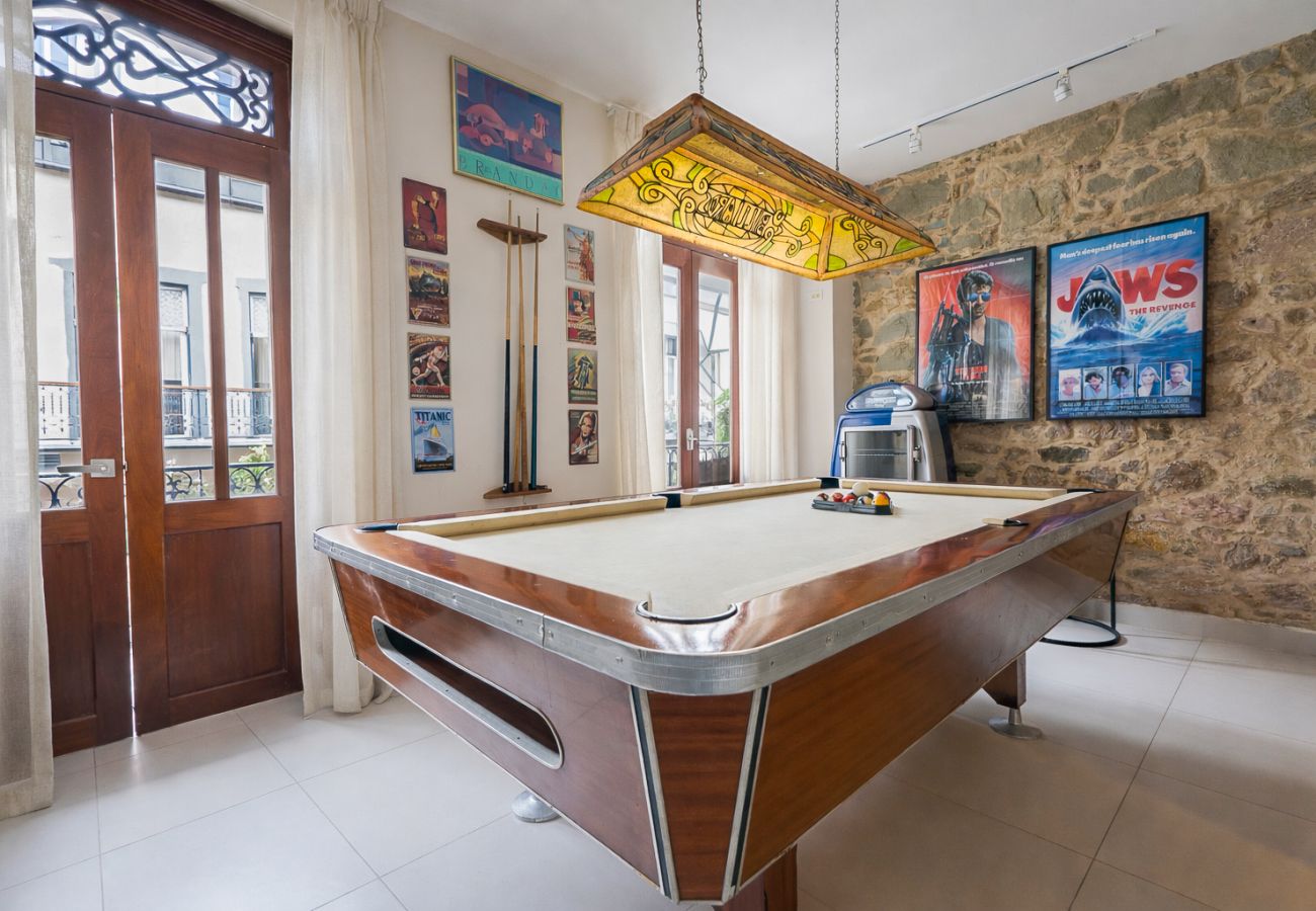 Casa en Ciudad de Panamá - Casa completa, Billar, jacuzzi, rooftop privado 