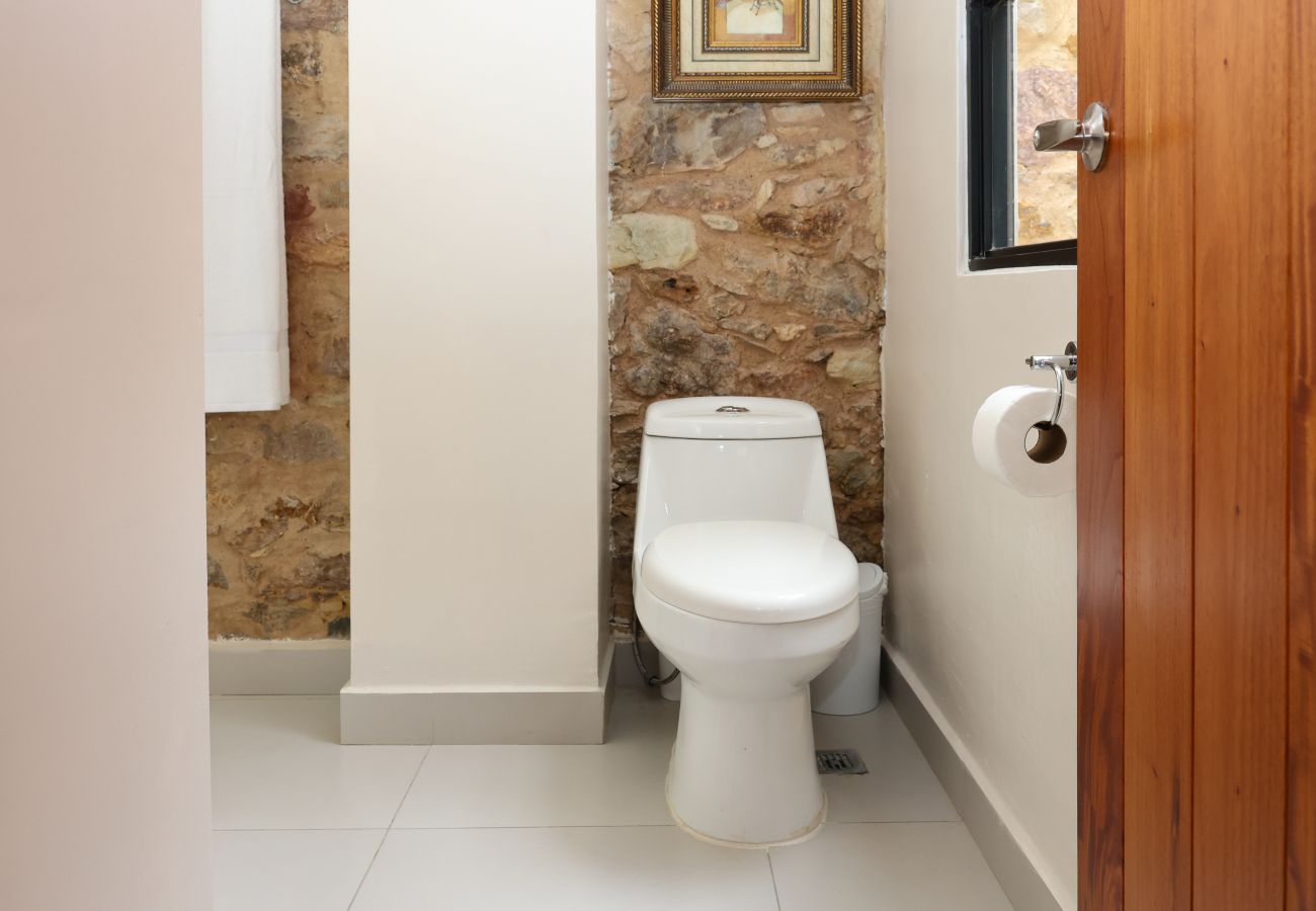 Casa en Ciudad de Panamá - Casa completa, Billar, jacuzzi, rooftop privado 